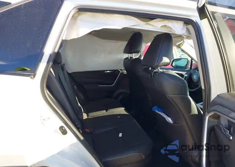 2024 Toyota Rav4 Hybrid Xle Premium z USA, uszkodzony, nr VIN 4T3B6RFV4RU156842